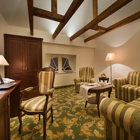 Hotel Ea Elefant 3*