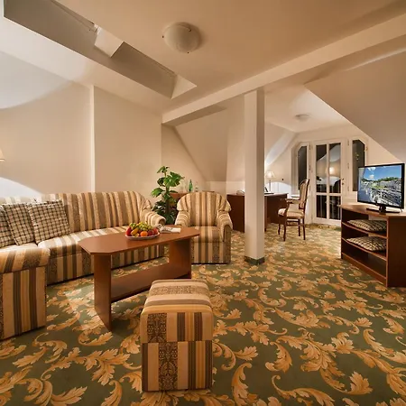 Hotel Ea Elefant 3*