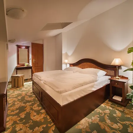 Ea Elefant Hotel 3*